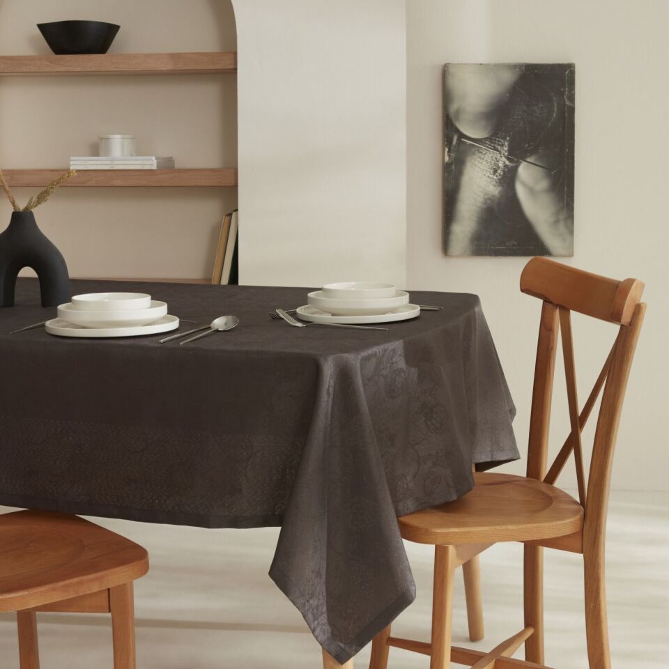 Karaca Home Elizabeth Masa Örtüsü Antrasit