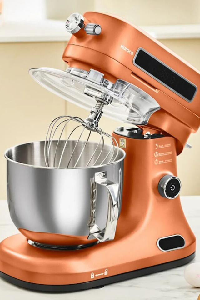 Karaca Pro Artisan Tartılı Dijital Ekran Zaman Ayarlı Döküm Hamur Yoğurma Makinesi Copper Glow 1600W 5L