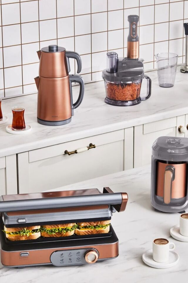 Karaca Gurme Premium Inox Evlilik Paketi Tost, Kahve, Çay Makinesi ve Mutfak Robotu Galactic Bronze