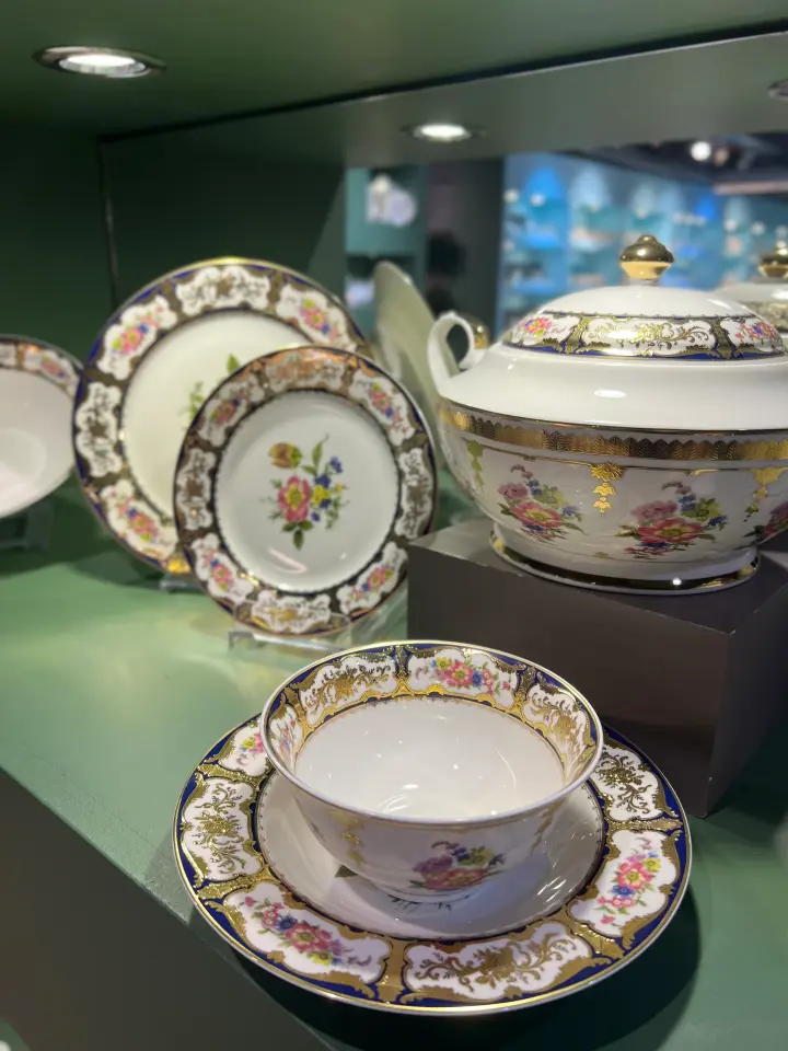 Roy King 61 Parça Yemek Takımı MNG29