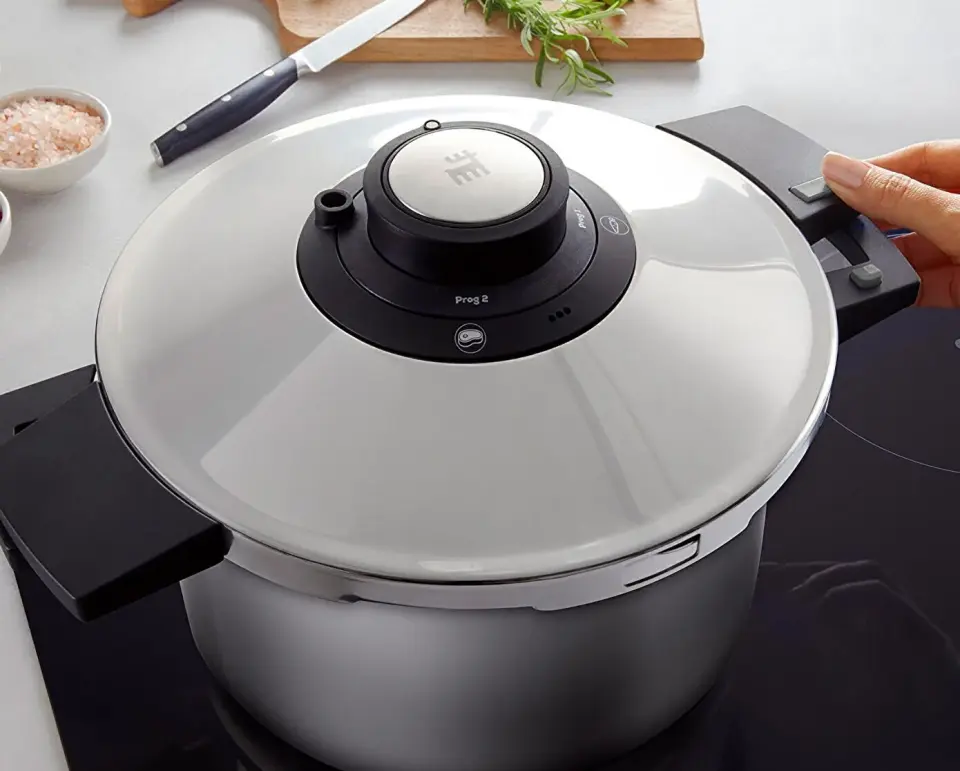 Karaca Quick And Safe İndüksiyon Tabanlı Düdüklü Tencere 7 Lt