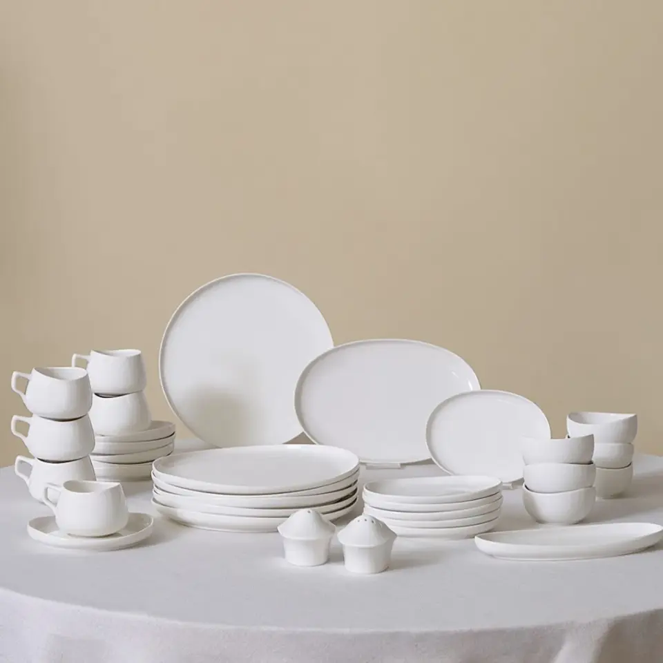 Karaca Stream Bone Hole 34 Parça 6 Kişilik Kahvaltı Takımı